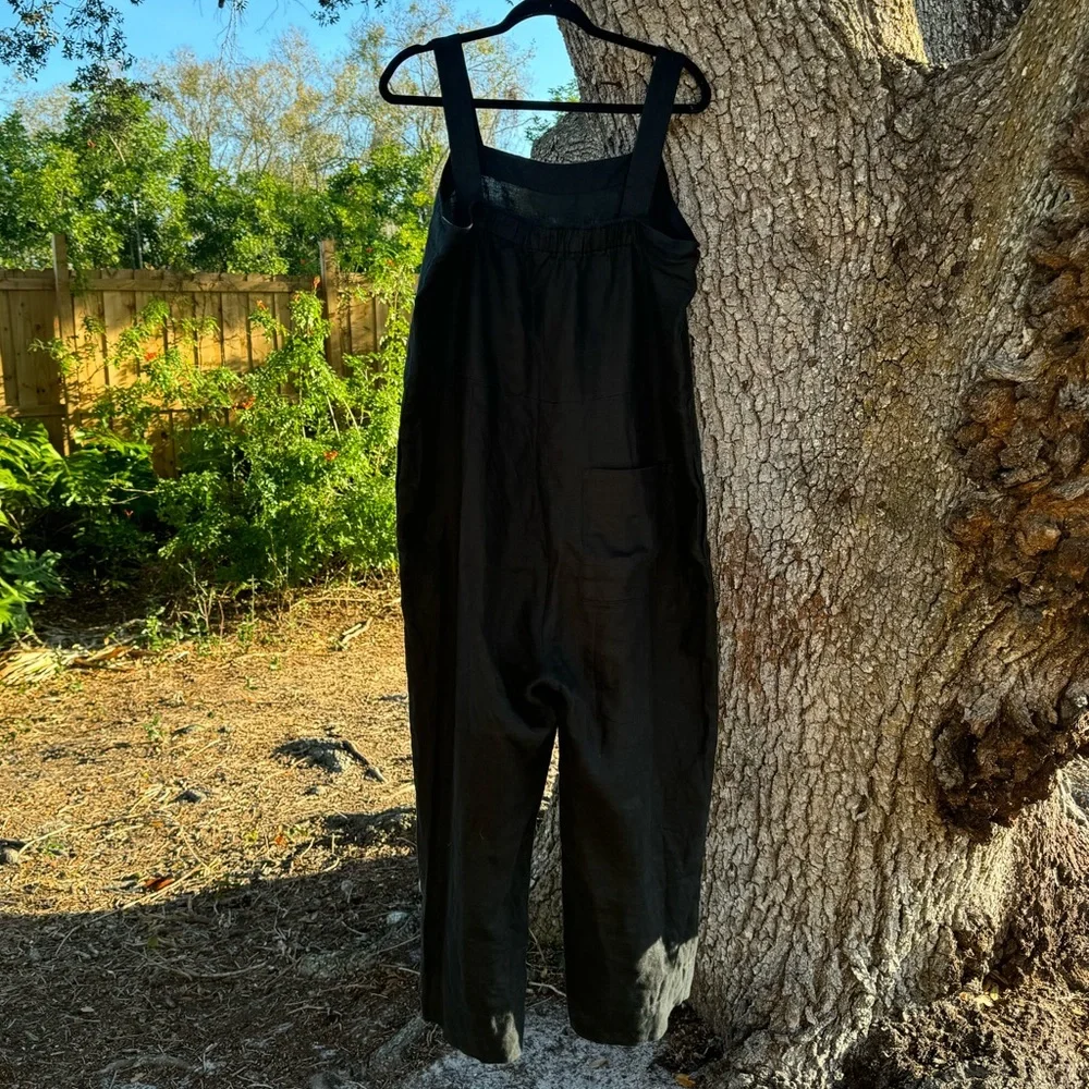 100% Linen Everlane black wide leg romper jumpsuit.3 pocket.Size 14